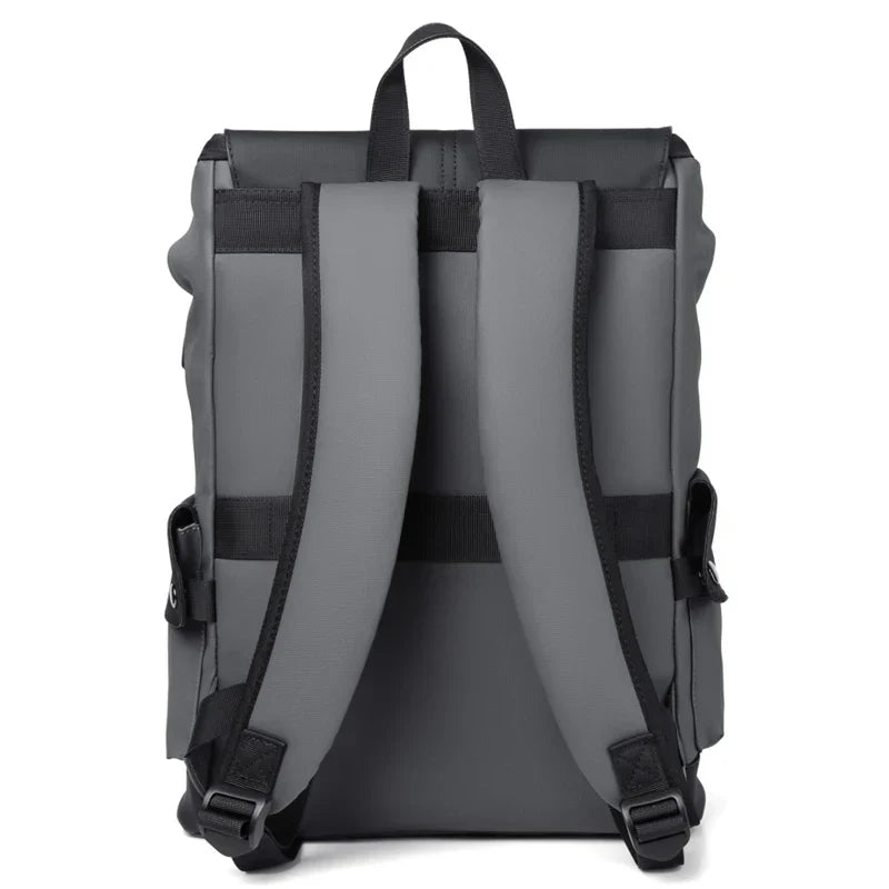 Mochila Impermeable de Cuero PU para Laptop Gris – Puerto USB Integrado