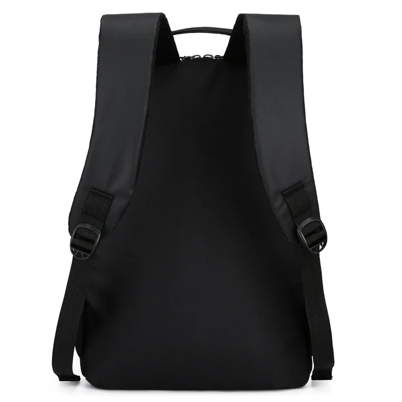Mochila Impermeable Ultraligera para Laptop Negra – Hasta 15.6"